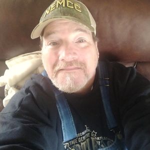 Meet your Posher, Chuck